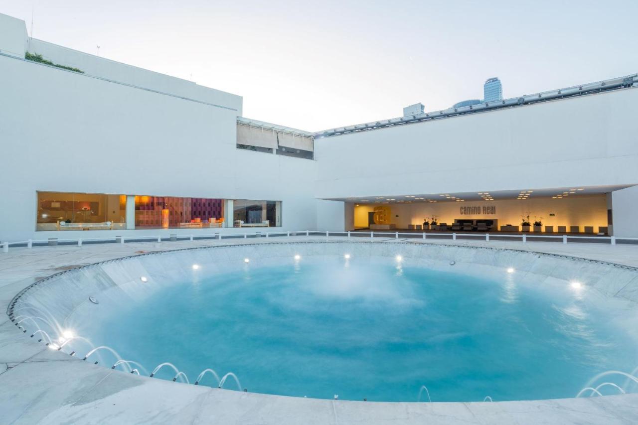 Camino Real Polanco Mexico Hotell Exteriör bild The museum's interior courtyard
